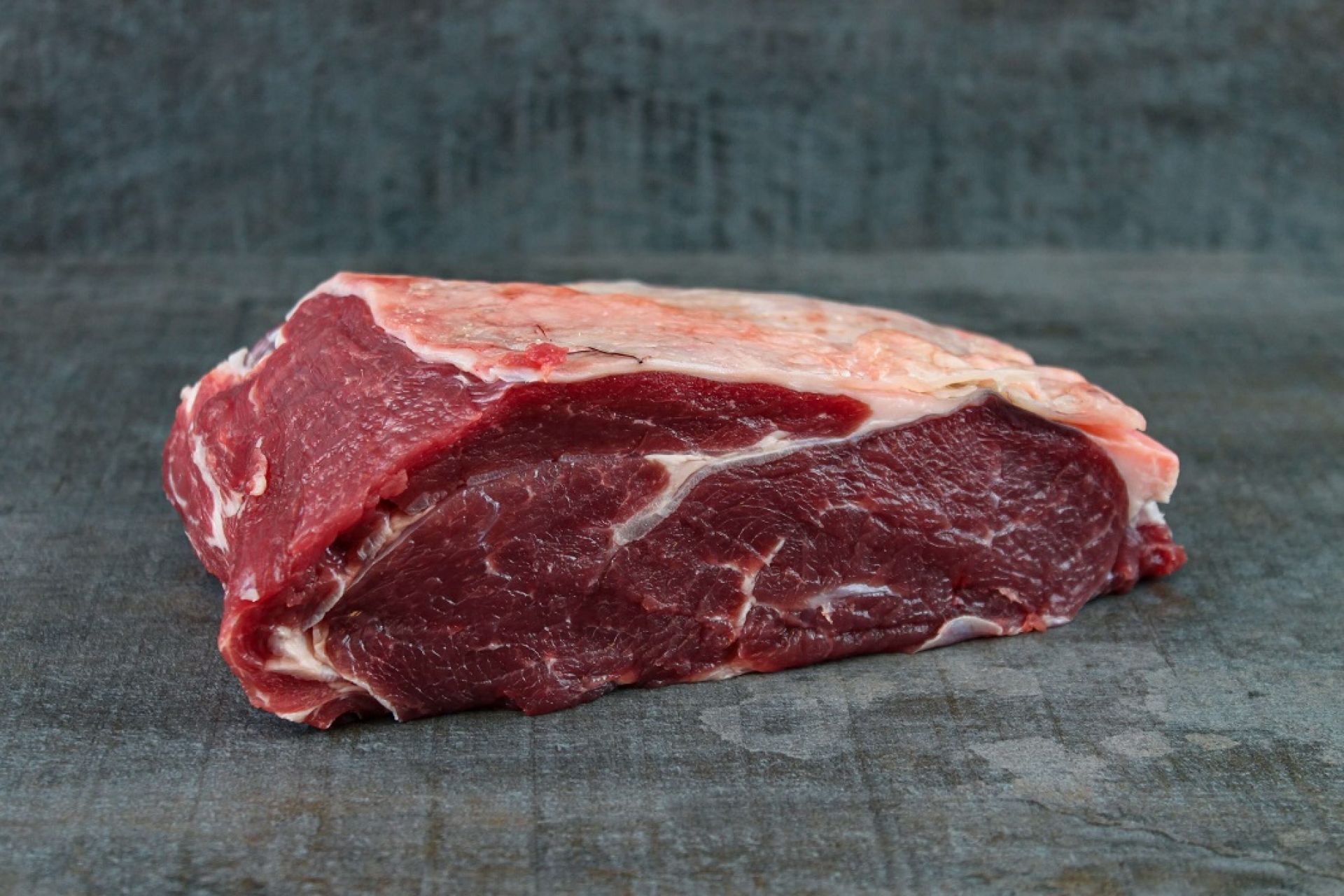 True Wilderness Dry Aged Beef Roastbeef (ca.1650g)